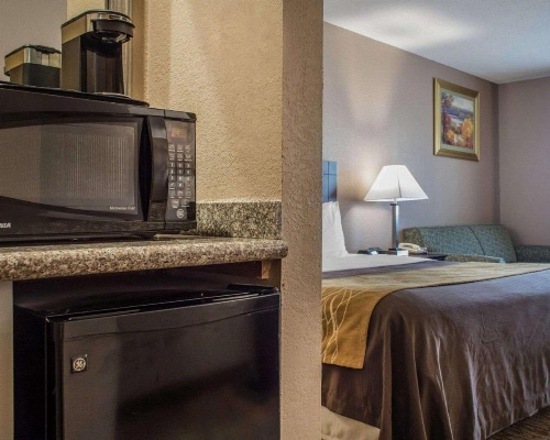 Quality Inn Lockport image 12