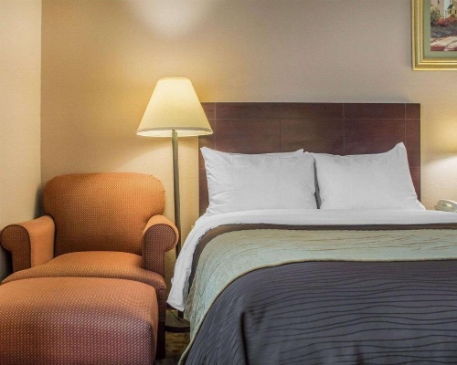 Quality Inn Lockport image 15